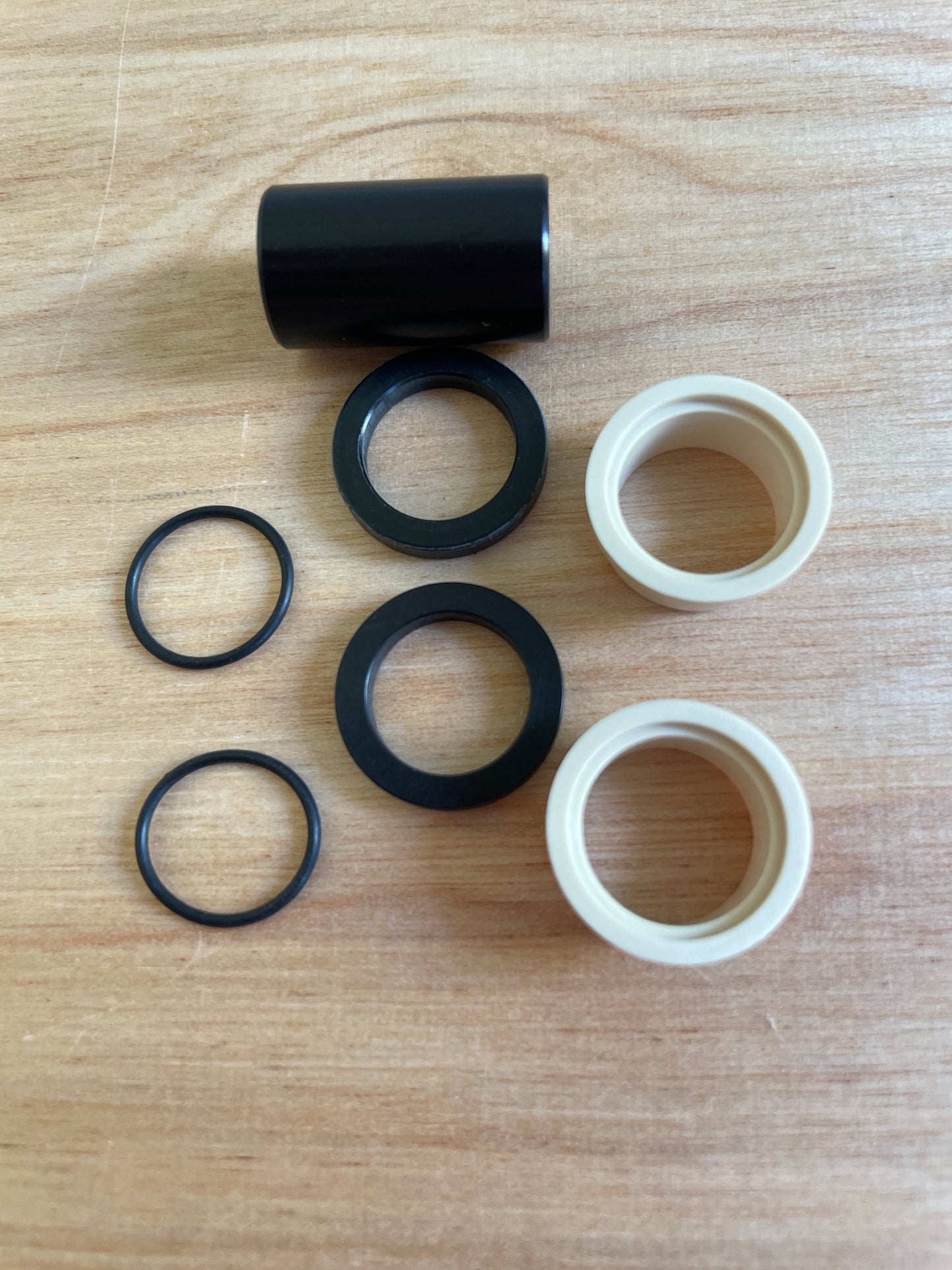 Fox 803-03-166 Mounting Hardware: 5 Piece, AL (8mm, Mounting Widthh 874) ref 214-09-007