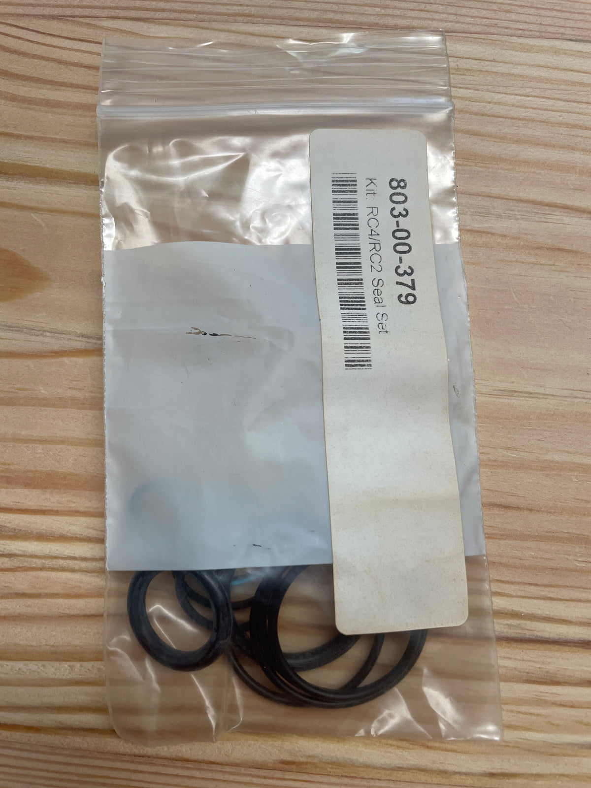 FOX RC4 / RC2 Rear Shock Seal Set – 803-00-379