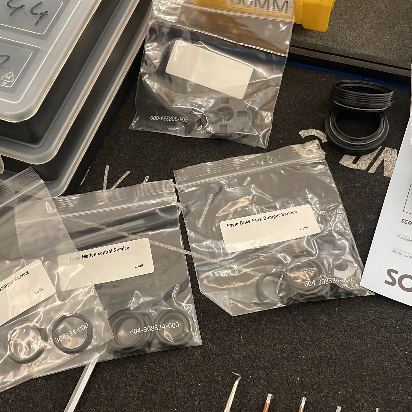 Rock Shox Racing Fork Service: Expert Maintenance for Peak Performance