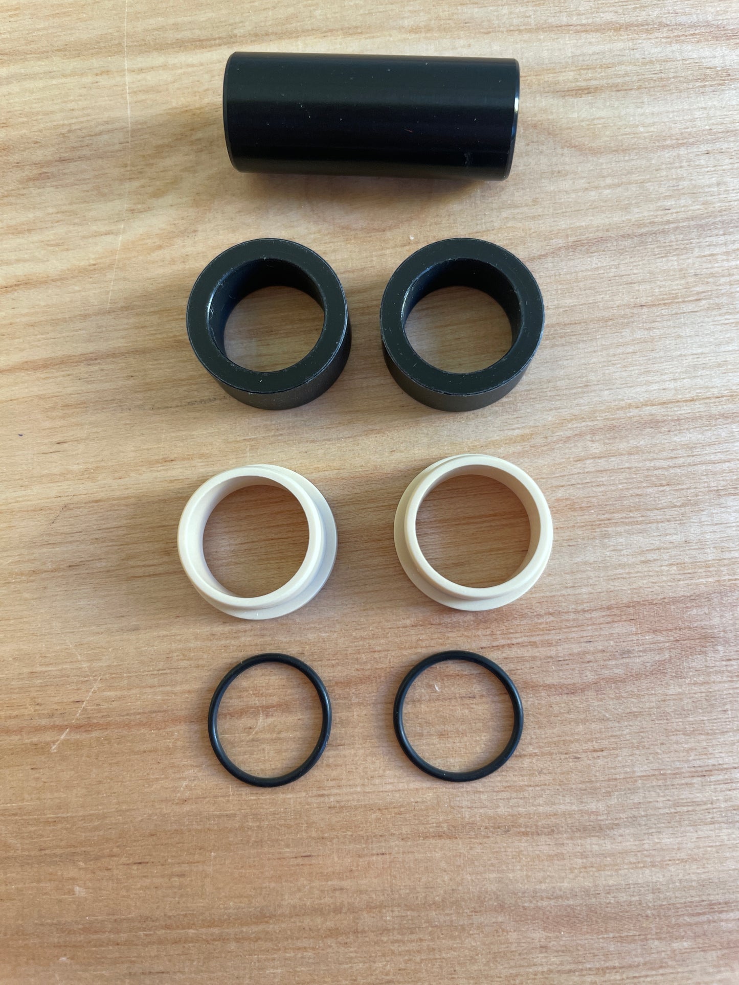 Fox 803-03-154 Mounting Hardware: 5 Piece, AL (6mm, Mounting Widthh 1.250)