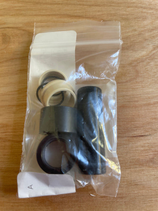 Fox 803-03-159 Mounting Hardware: 5 Piece, AL (6mm, Mounting Widthh 1.570)