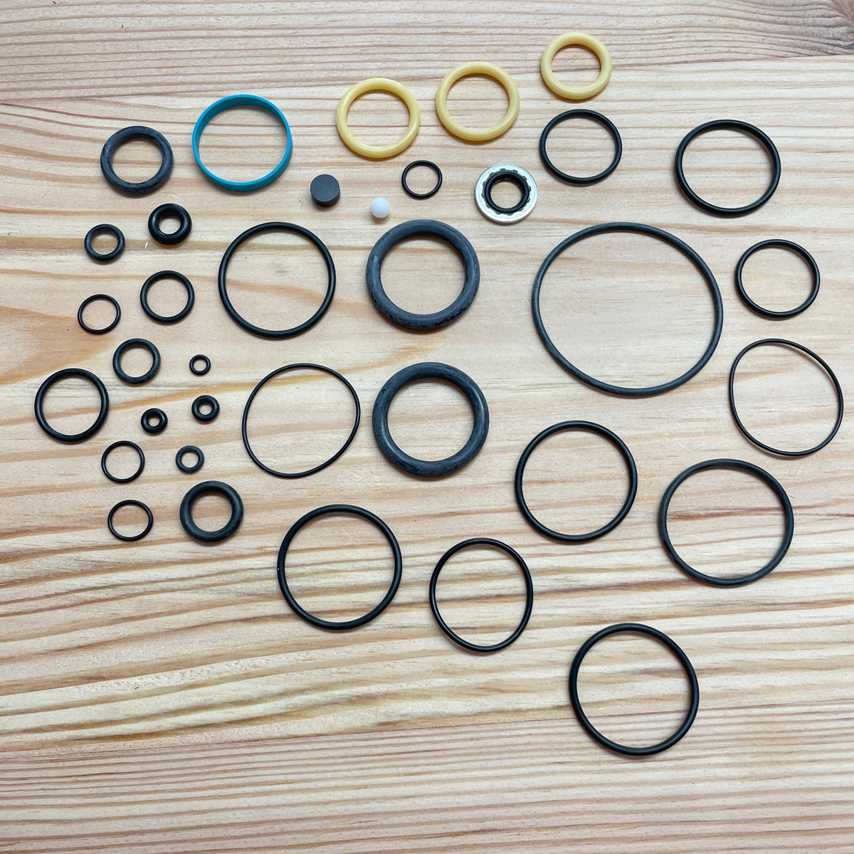 FOX Brain Rear Shock Damper Seal Kit – 803-00-106