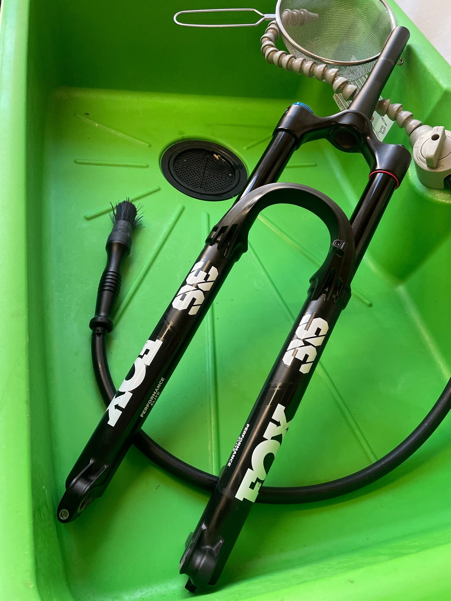 Fox Racing Shox Fork Service: Expert Maintenance for Peak Performance