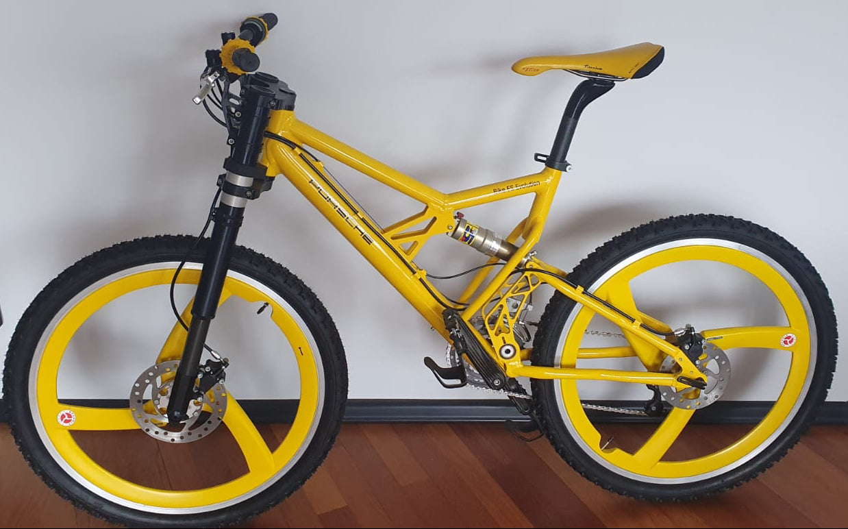 Das Porsche Bike FS Evolution steht zum Verkauf. 